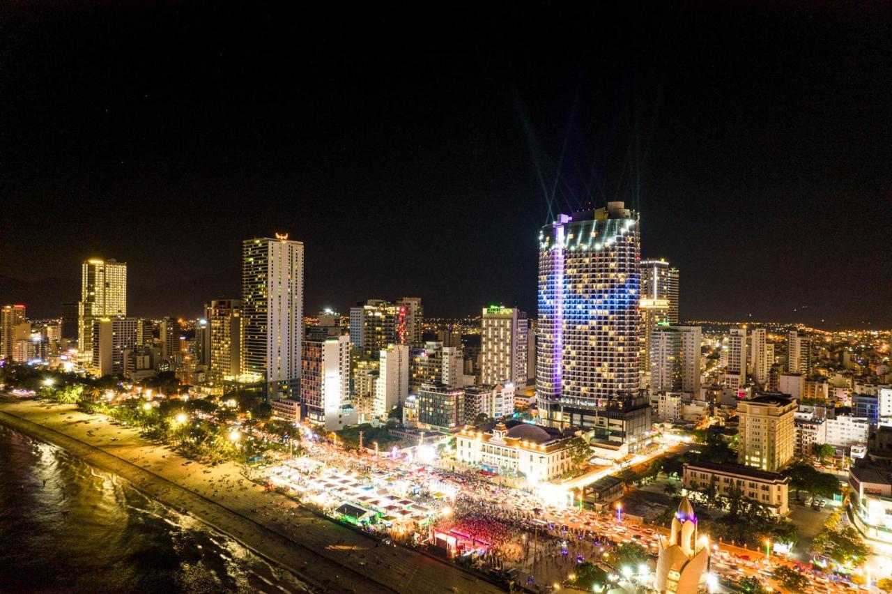 Capital Beachfront Нячанг Экстерьер фото