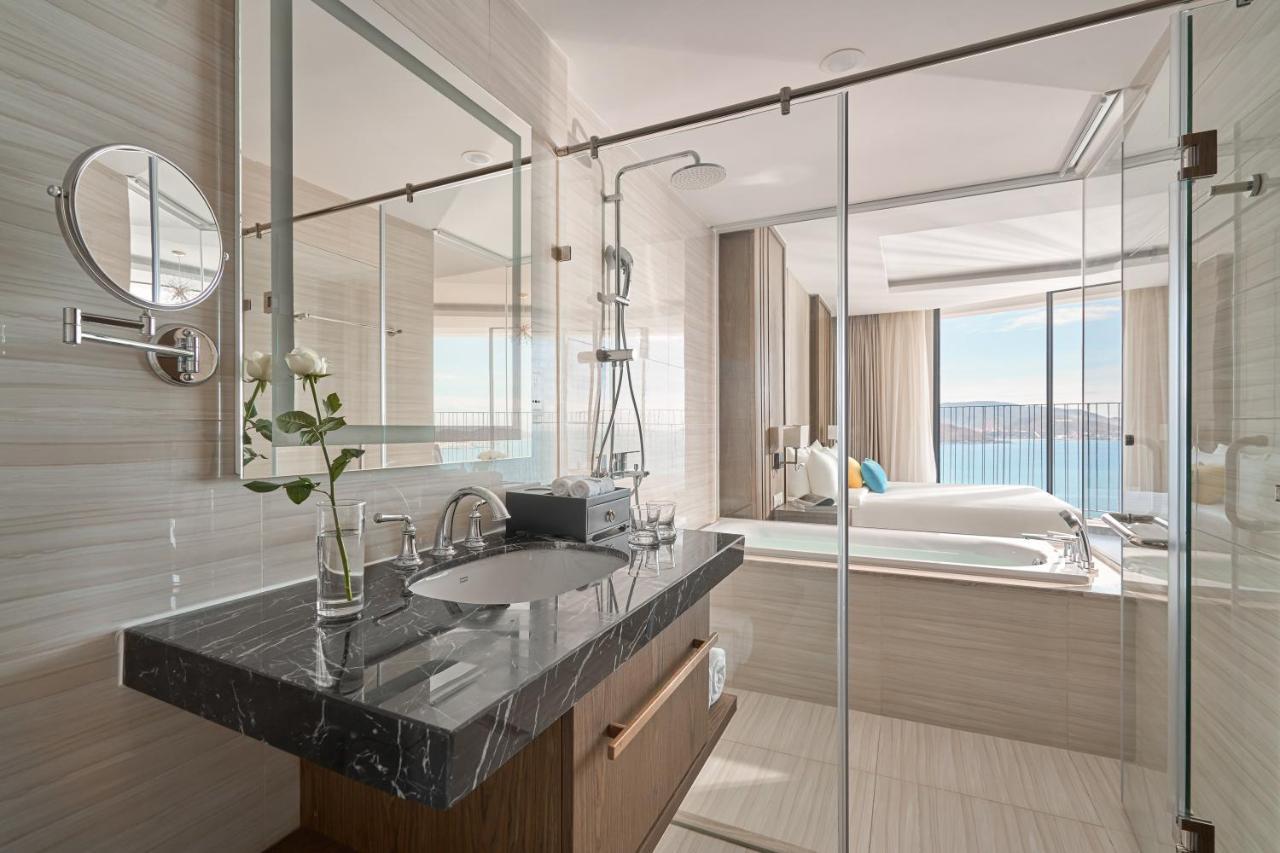 Capital Beachfront Нячанг Экстерьер фото